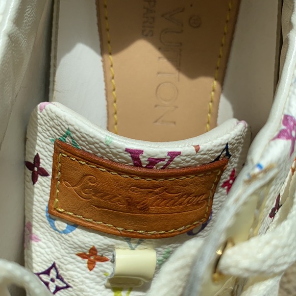 Louis Vuitton sneakers - Picture 9 of 15